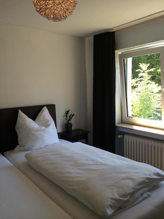 Eifel-Gasthof Kleefuss Kempenich Ruang foto